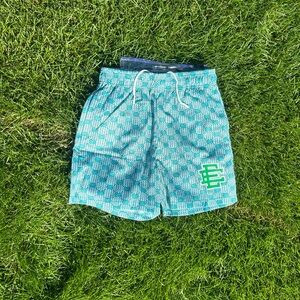 Eric Emanuel EE Basic Short (FW21)/Green
